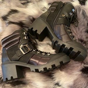 GUESS GBG BOOTIES